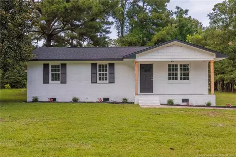 856 Pinewood Dr, Whiteville, NC 28472