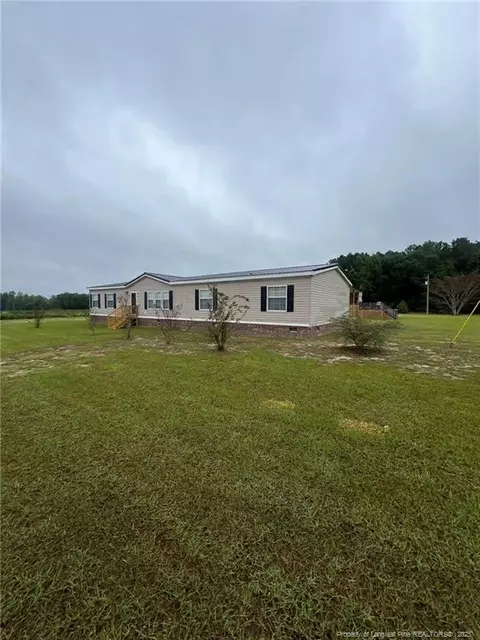 166 Jomar Rd, Orrum, NC 28369 photo 2