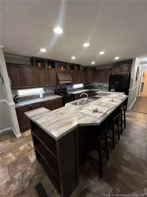 166 Jomar Rd, Orrum, NC 28369 photo 6