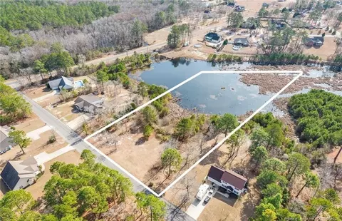 8509 Independence Dr, Hope Mills, NC 28348