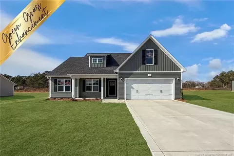 83 Commander Dr, Parkton, NC 28371