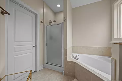 Bath - 10 Braxton Ct, Erwin, NC 28339 photo 2 of 3
