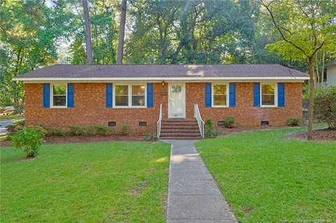 704 Glenwood Dr, Fayetteville, NC 28305
