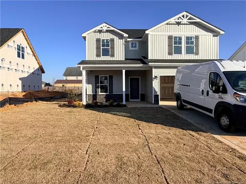 191 Brickendon Ct, Raeford, NC 28376