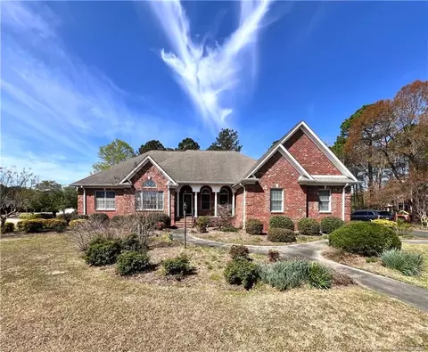 4901 Willow Oak Dr, Lumberton, NC 28358