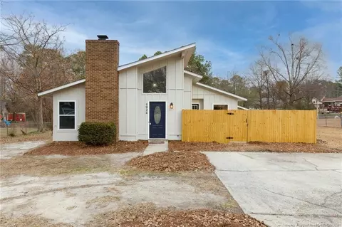 5924 Lakeridge Dr, Fayetteville, NC 28304