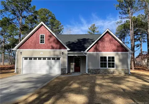 209 August Ln, Raeford, NC 28376