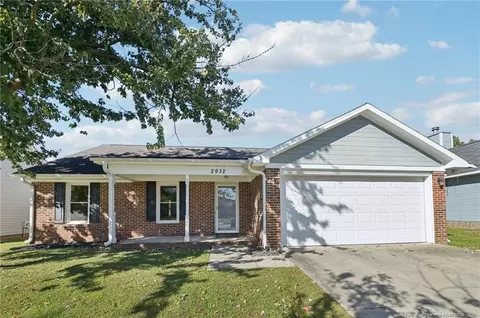 2932 Chillingworth Dr, Fayetteville, NC 28306