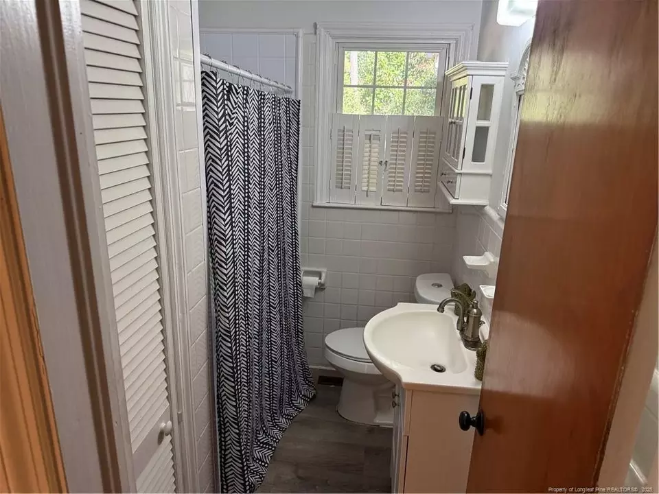 Bath - 210 W Elwood Ave, Raeford, NC 28376 photo 1 of 1