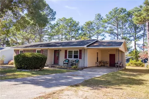 3616 Metric Dr, Hope Mills, NC 28348