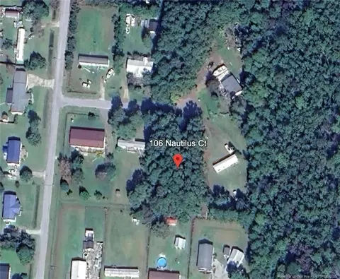 106 Nautilus Ct, Gloucester, NC 28528