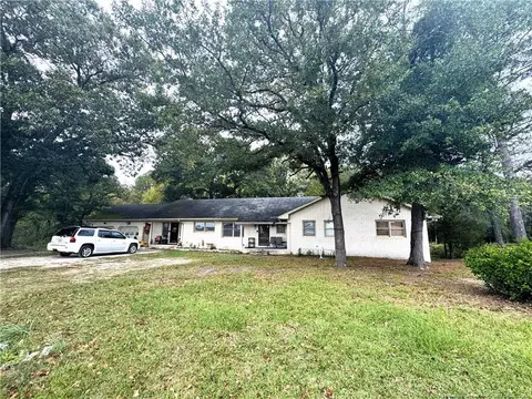 310 Old Hertford Ln, Spring Lake, NC 28390