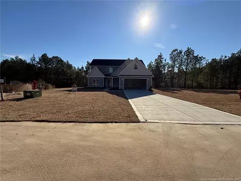 6980 Wolflair Dr, Fayetteville, NC 28311