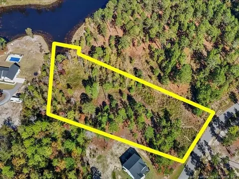 7018 Harrison Ln, West End, NC 27376