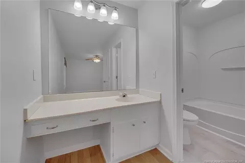 Bath - 1304 Seaton Rd #17, Durham, NC 27713 photo 2 of 4