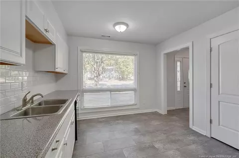 Entry Way - 1304 Seaton Rd #17, Durham, NC 27713 photo 3 of 6