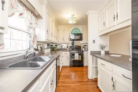 100 Martin St, Dunn, NC 28334 photo 9