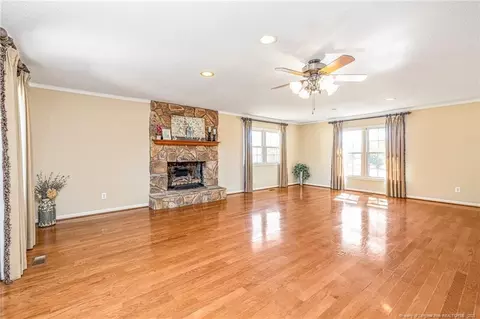 100 Martin St, Dunn, NC 28334 photo 10