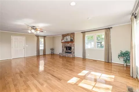 100 Martin St, Dunn, NC 28334 photo 11