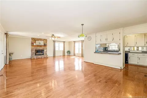 100 Martin St, Dunn, NC 28334 photo 4