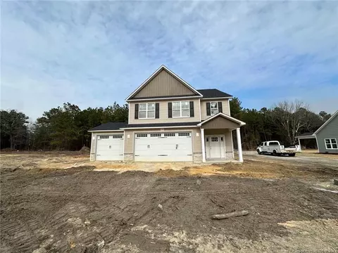 2918 Calloway Rd, Raeford, NC 28376