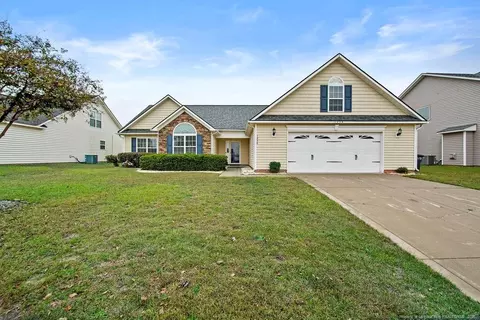 1238 Snowy Egret Dr, Fayetteville, NC 28306