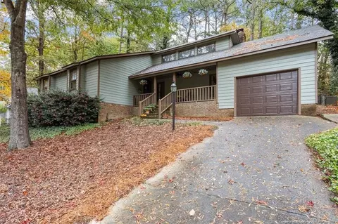 5108 Bridlington Ln, Raleigh, NC 27612