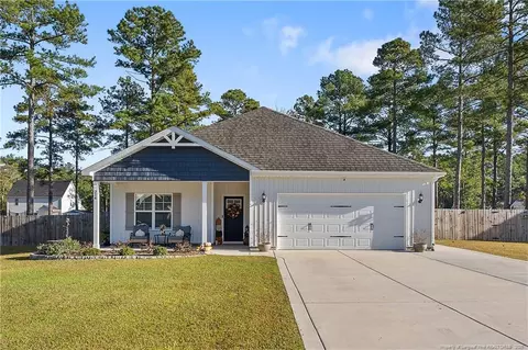 214 Lonesome Glory Dr, Raeford, NC 28376