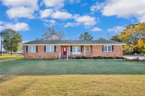 146 Long Branch Dr, Lumberton, NC 28358