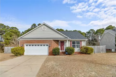 2205 Stornoway Ct, Fayetteville, NC 28306
