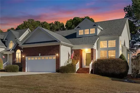 58 Cottswold Ln, Spring Lake, NC 28390
