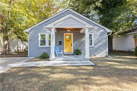 221 Sedberry St, Fayetteville, NC 28305