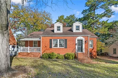 1012 W Rowan St, Fayetteville, NC 28305