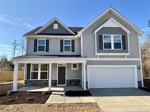 620 Southerland Peak Dr, Raeford, NC 28376