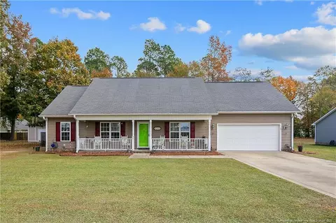 245 Apple Tree Cir, Raeford, NC 28376