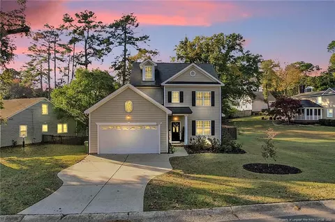 320 Valley Rd, Fayetteville, NC 28305