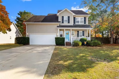 4411 Round Stone Ct, Hope Mills, NC 28348