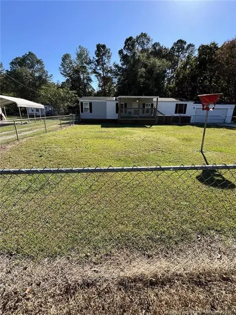 566 Quail Run Rd, Lumberton, NC 28358