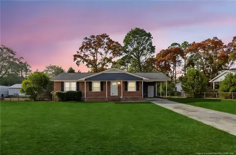 2554 Bel Aire St, Fayetteville, NC 28306