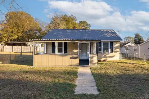 407 S Little Ave, Dunn, NC 28334