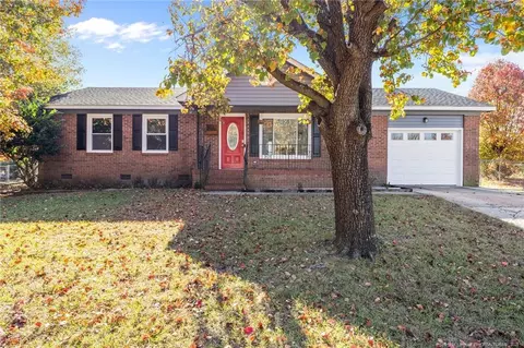 2282 Kerfield Ct, Fayetteville, NC 28306