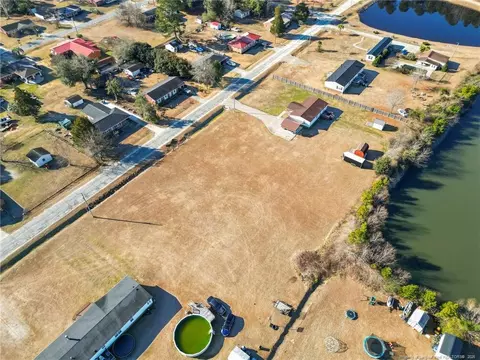 Lake Drive, Lumberton, NC 28358