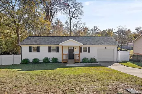 7206 Shelby Cir, Fayetteville, NC 28314