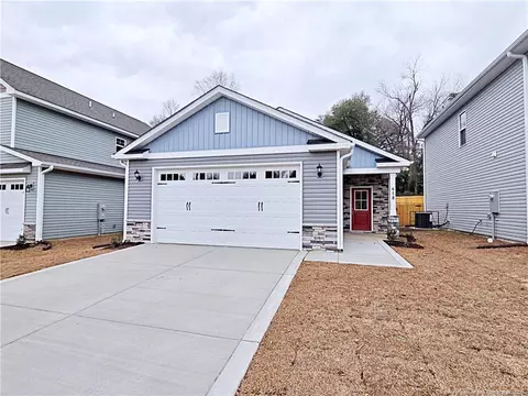 418 Bryan St, Fayetteville, NC 28305