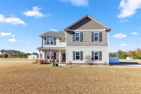 4831 Veasey Mill Dr, Wade, NC 28395