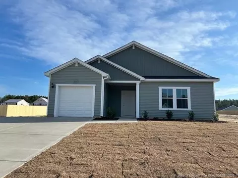 226 Happy Trail Rd, Aberdeen, NC 28315