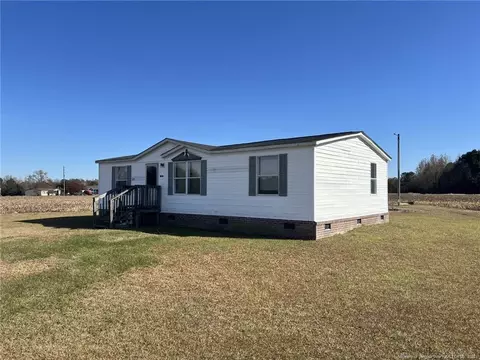 2964 Popes Crossing Rd, Lumberton, NC 28358