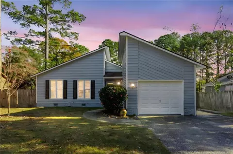 652 Dowfield Dr, Fayetteville, NC 28311