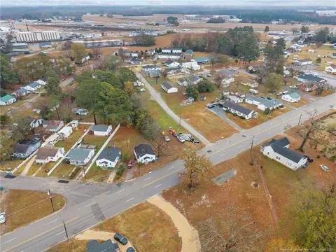 123 125 Spring Br, Dunn, NC 28334 photo 4