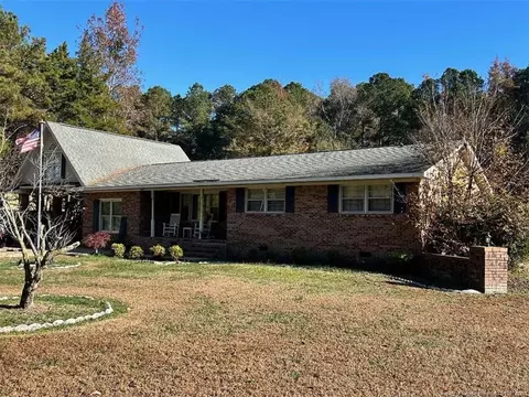 8618 72 Hwy, Pembroke, NC 28372
